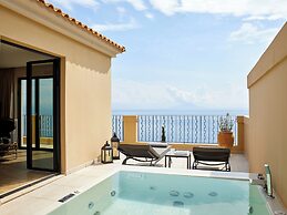 Nido, Mar-Bella Collection