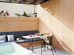 Nido, Mar-Bella Collection