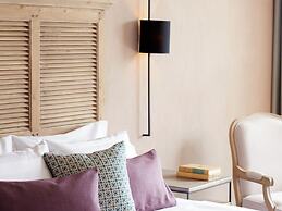 Nido, Mar-Bella Collection