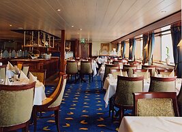 Crossgates Hotelship Medienhafen - Düsseldorf