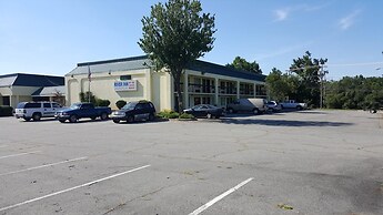 Red Carpet Inn & Suites