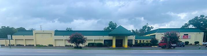 Red Carpet Inn & Suites