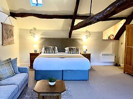 Castle Cottage Inn