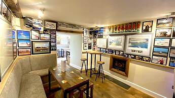 Castle Cottage Inn
