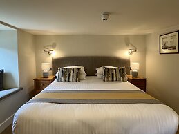 Castle Cottage Inn