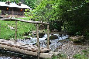 Panther Creek Cabins