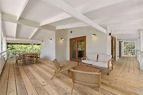 Sorobon Luxury Beach Resort