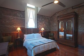Inn at the Old Jail