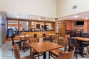AmericInn by Wyndham Boscobel