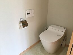 Guests & Dogs House Hale Ilio