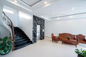 Golden Citadel Hotel