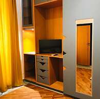 Santa Maria La Nova 21 B&B