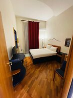 Santa Maria La Nova 21 B&B