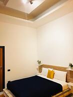 Santa Maria La Nova 21 B&B