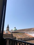 Santa Maria La Nova 21 B&B