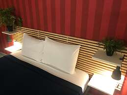 Santa Maria La Nova 21 B&B