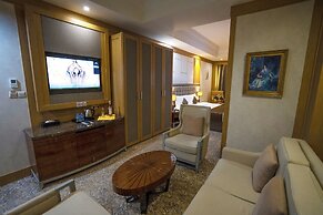 Royal Mountain Hotel