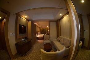 Royal Mountain Hotel