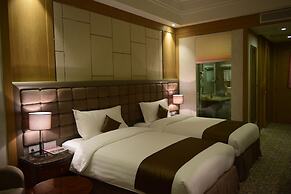 Royal Mountain Hotel