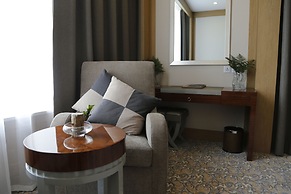 Royal Mountain Hotel