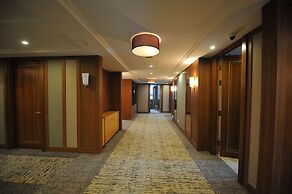 Royal Mountain Hotel