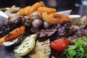 Royal Mountain Hotel