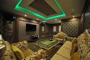 Royal Mountain Hotel