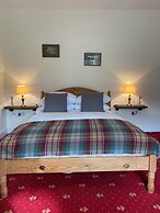 THE Gordon Arms Restaurant With Rooms