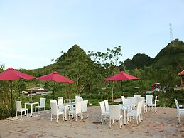 Moc Chau Arena Village