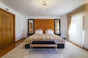 Sintra Marmòris Palace