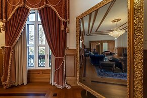 Sintra Marmòris Palace
