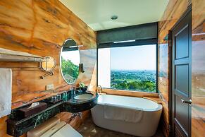 Hualien AzureVILLA B&B