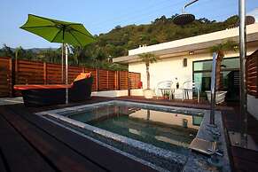 Hualien AzureVILLA B&B