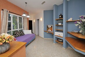 Villa & Lode Bat Galil