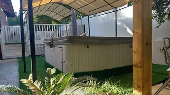 Villa & Lode Bat Galil