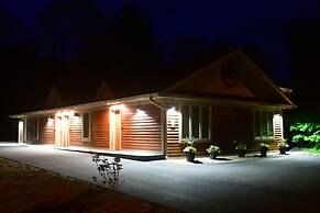 The Fields of Eden Inn