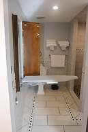 The Fields of Eden Inn