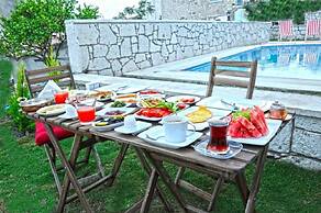 Alacati Lucky Angel Hotel