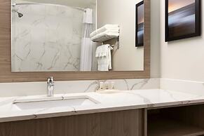 Days Inn by Wyndham Calgary North Balzac