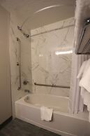 Days Inn by Wyndham Calgary North Balzac