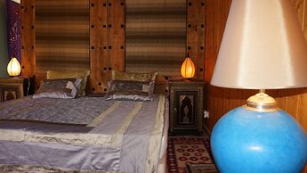 Inn Seventies Cheap & Chic II