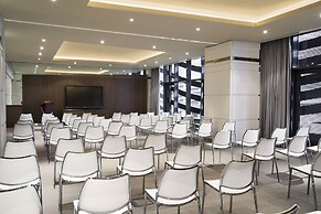 Pearl Rotana Capital Centre