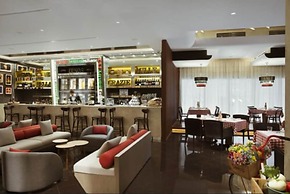 Pearl Rotana Capital Centre