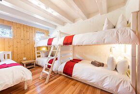 Trails End Bike Hotel