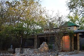 Foxy Crocodile Bush Lodge & Kruger Safari's - No Loadshedding