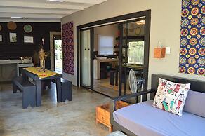 Foxy Crocodile Bush Lodge & Kruger Safari's - No Loadshedding