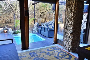 Foxy Crocodile Bush Lodge & Kruger Safari's - No Loadshedding