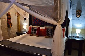 Foxy Crocodile Bush Lodge & Kruger Safari's - No Loadshedding