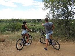 Foxy Crocodile Bush Lodge & Kruger Safari's - No Loadshedding