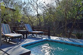 Foxy Crocodile Bush Lodge & Kruger Safari's - No Loadshedding